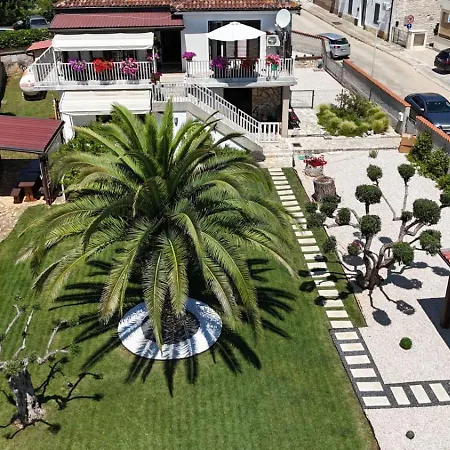 Riva Garden Relax Novigrad Istria